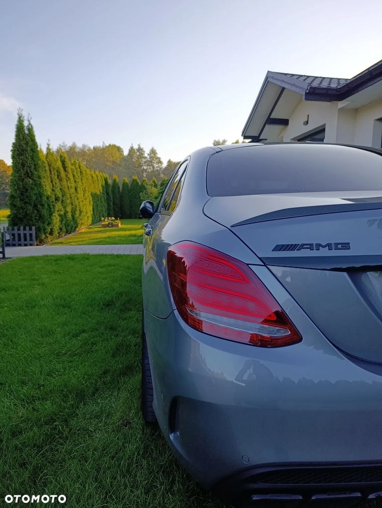 Mercedes-Benz Klasa C 450 AMG 4-Matic 7G-TRONIC - 31