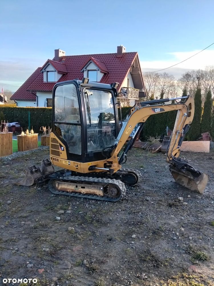 Caterpillar CAT 301.7D - 10