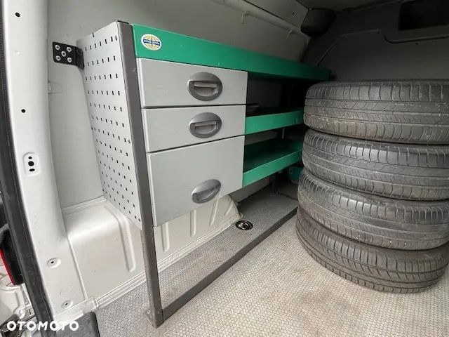 Volkswagen Caddy - 15