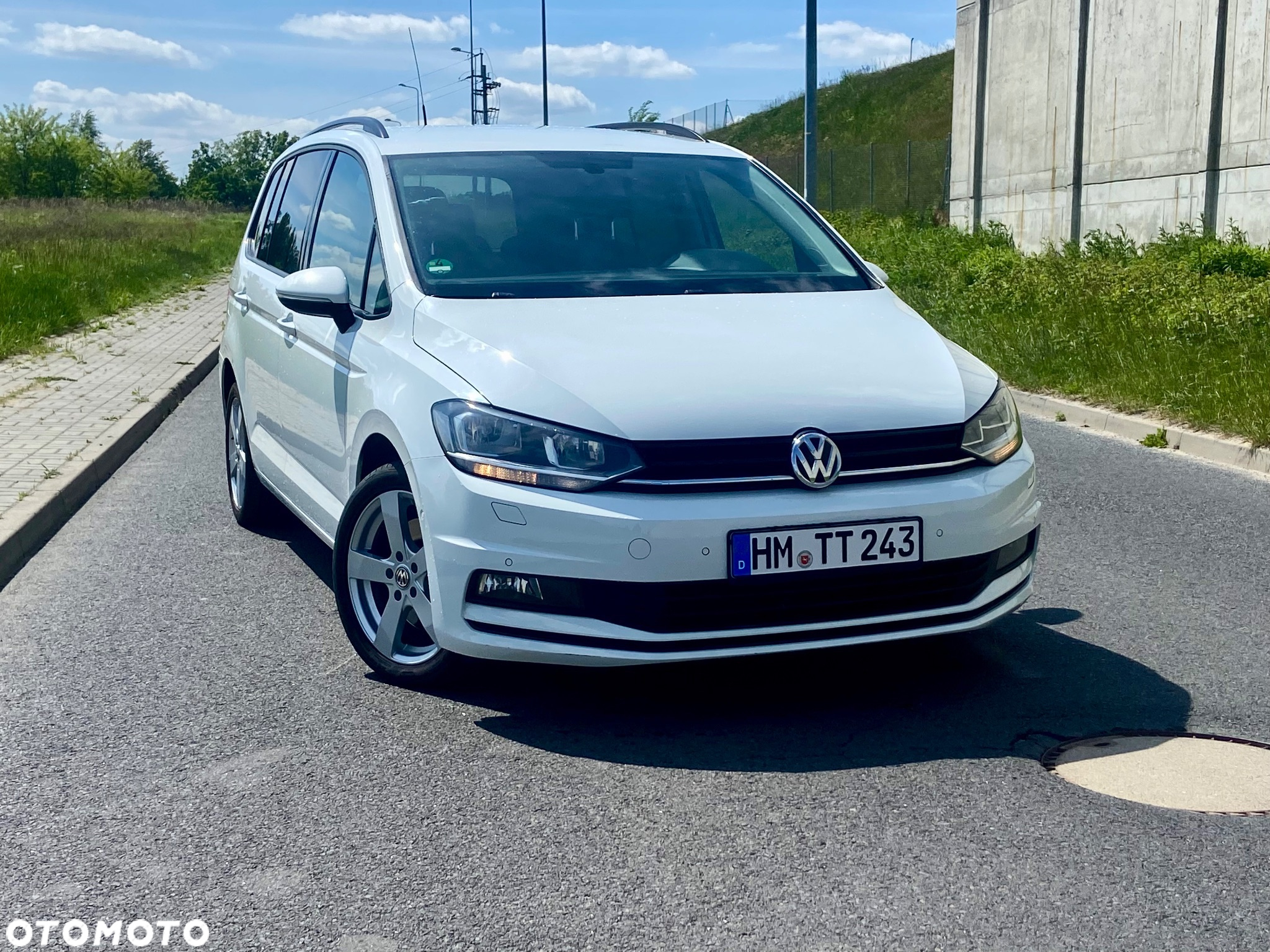 Volkswagen Touran 2.0 TDI SCR DSG Highline - 11
