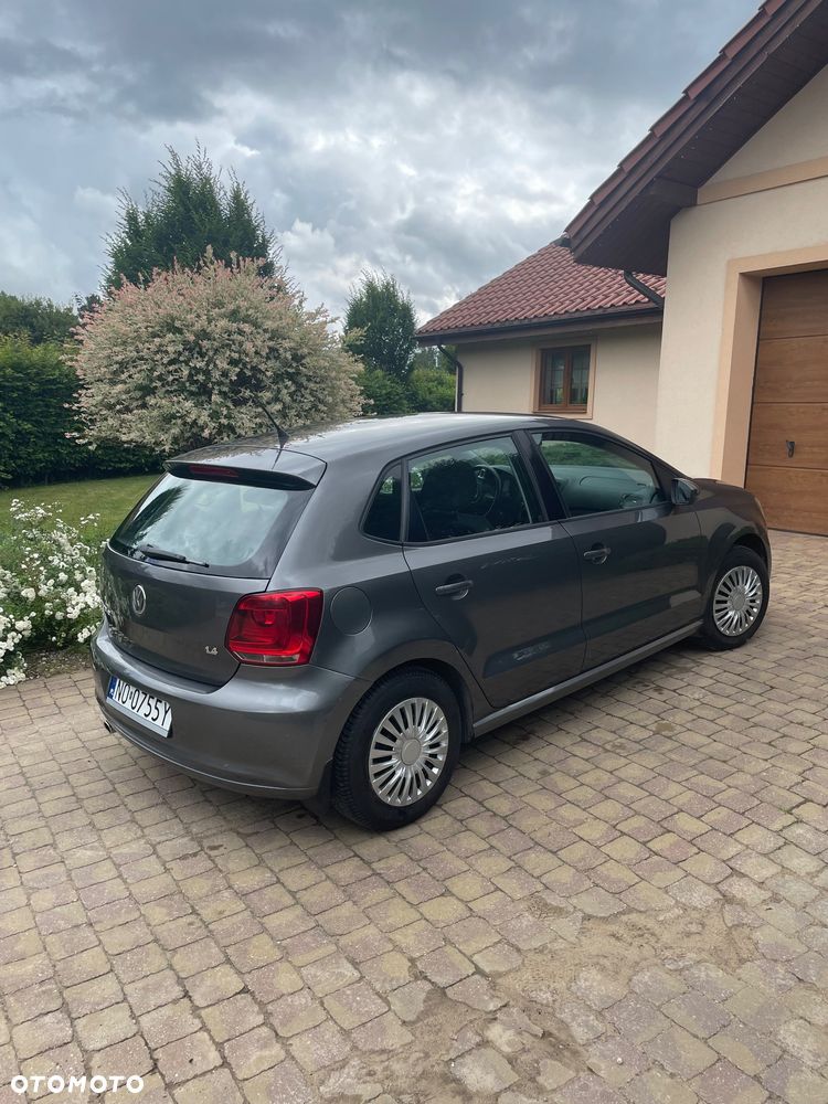 Volkswagen Polo 1.4 16V Trendline - 2