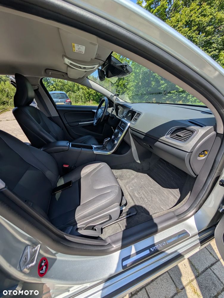 Volvo V60 - 24