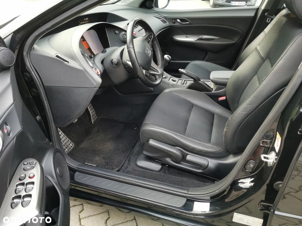Honda Civic 1.8i-VTEC Executive - 9