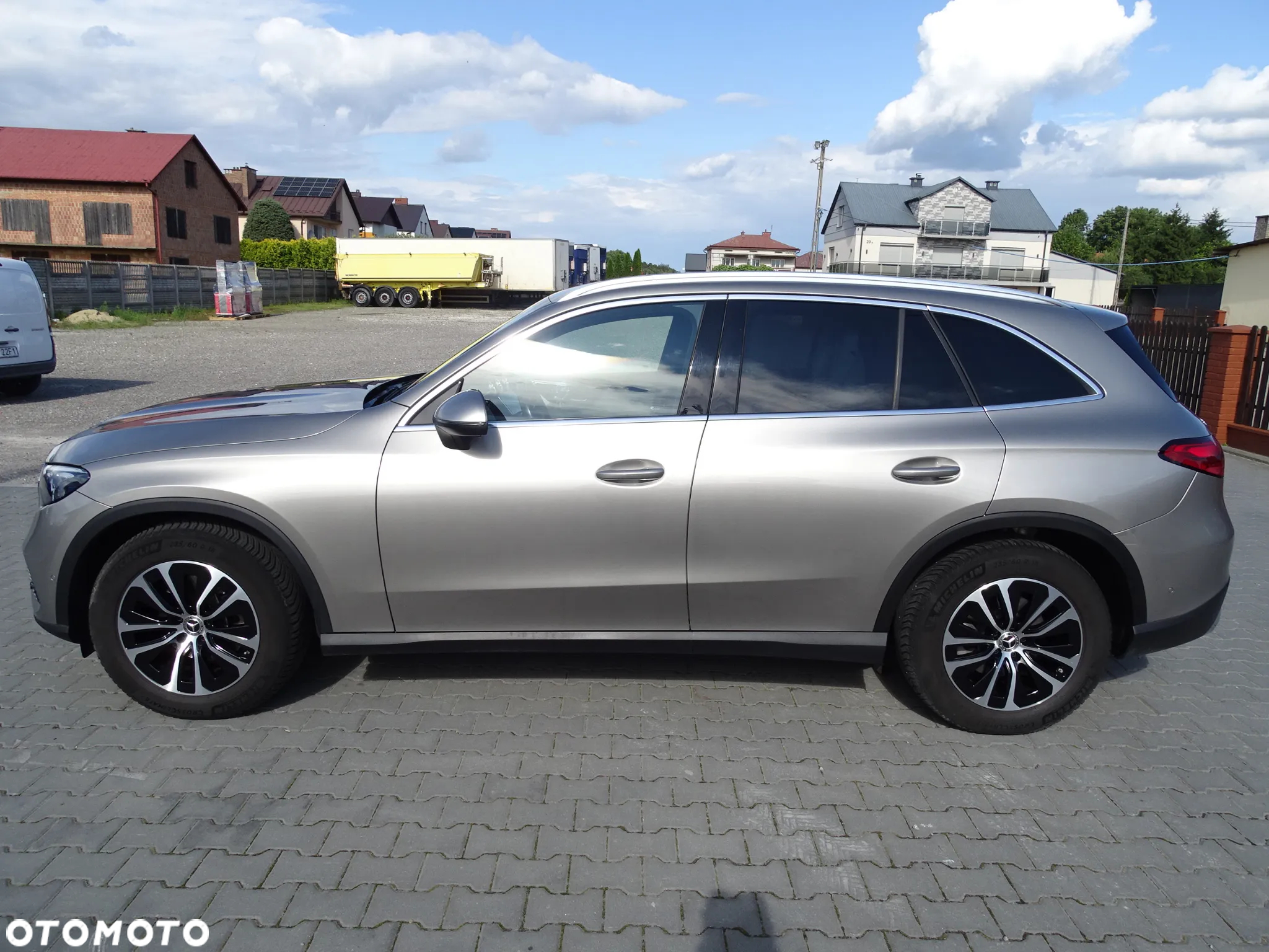 Mercedes-Benz GLC - 8