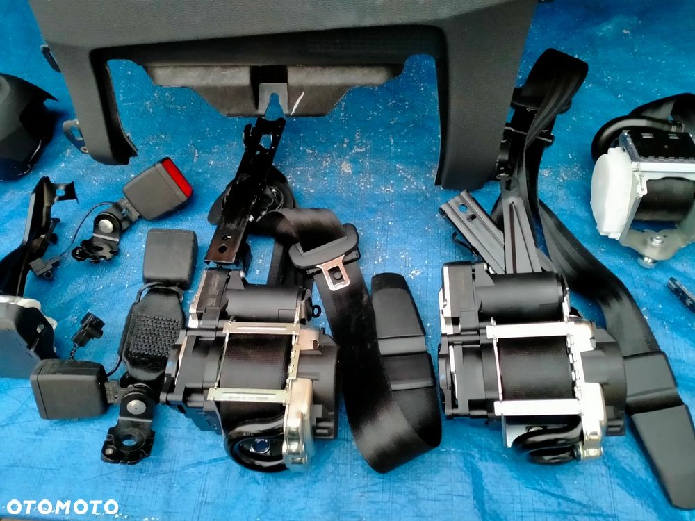 AUDI A4 B9 LIFT / KONSOLA / DESKA  / AIRBAG / PASY / PODUSZKA / KOLANOWA / ORYGINAŁ / Demontaż - 4