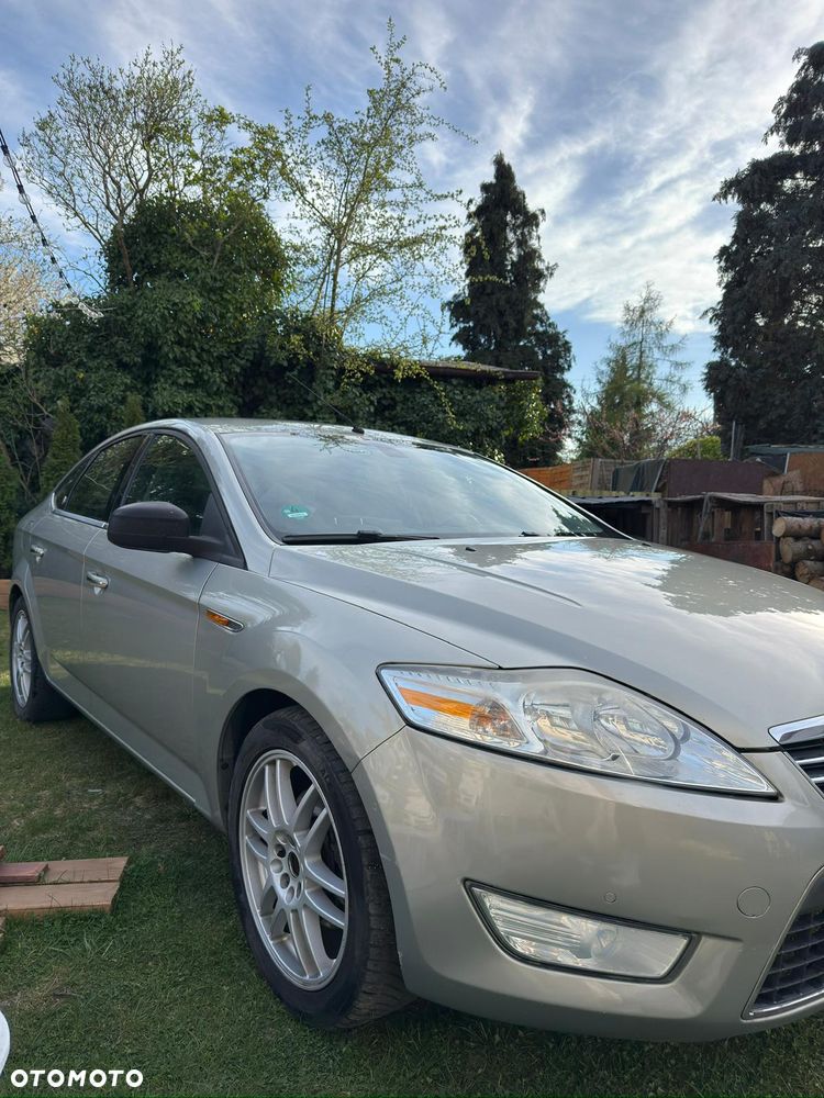 Ford Mondeo 2.3 Ghia - 6