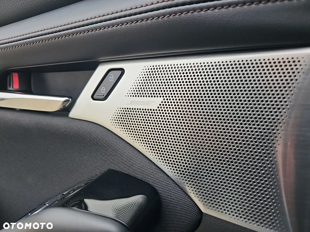 Mazda 3 2.0 mHEV Hikari - 23