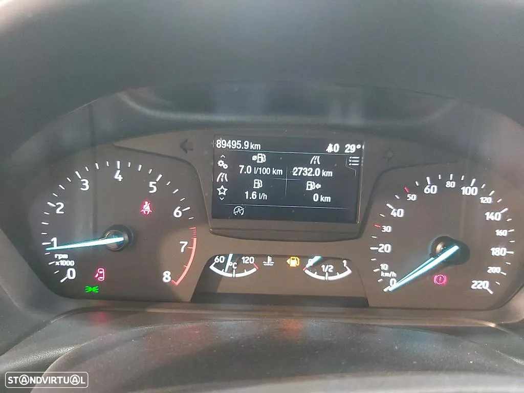 Ford Fiesta 1.0 EcoBoost MHEV ST-Line - 9