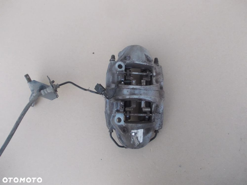 Zacisk przód lewy  Alfa Romeo Stelvio - 2