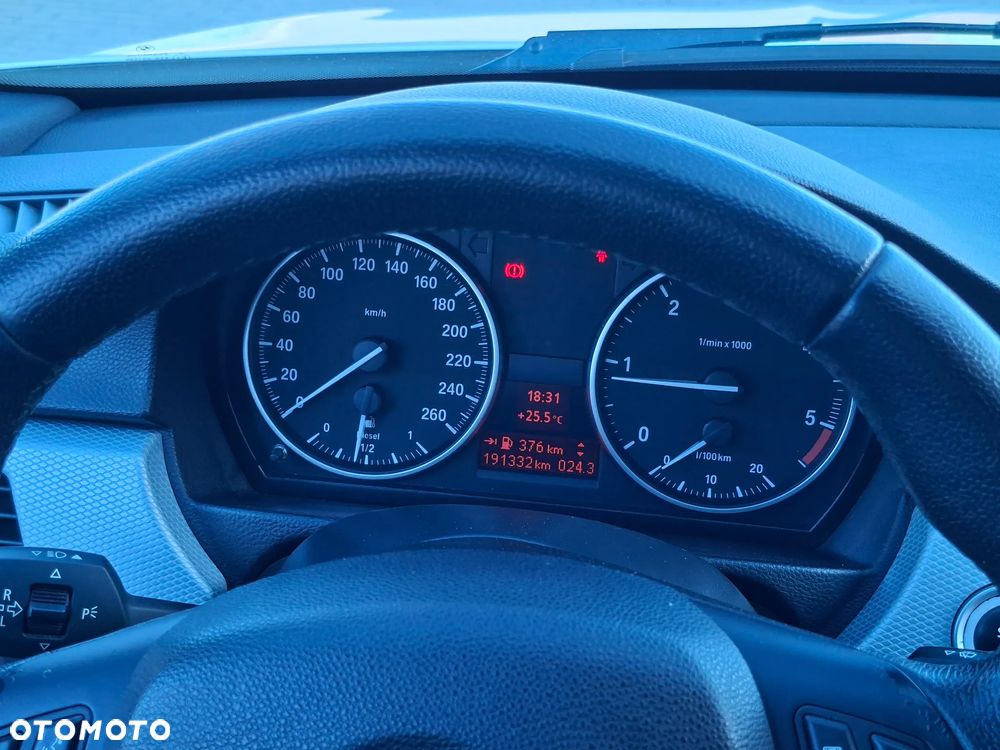 BMW Seria 3 318d M Sport EU6 - 18