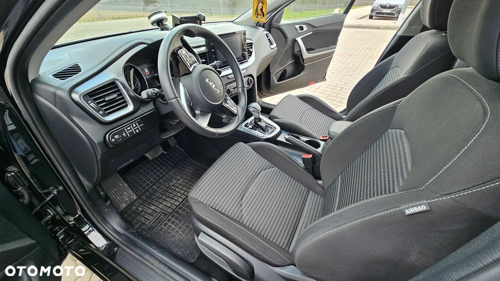 Kia Ceed 1.5 T-GDI M DCT - 11