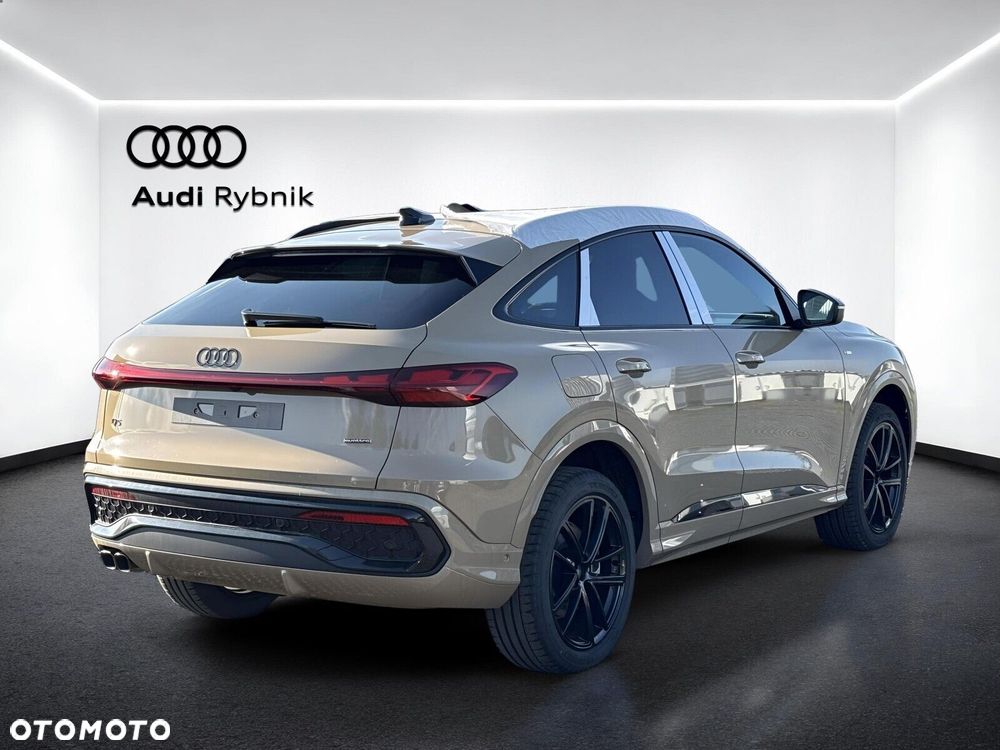 Audi Q5 Sportback - 5