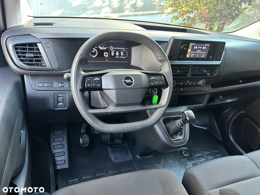 Opel Vivaro - 18