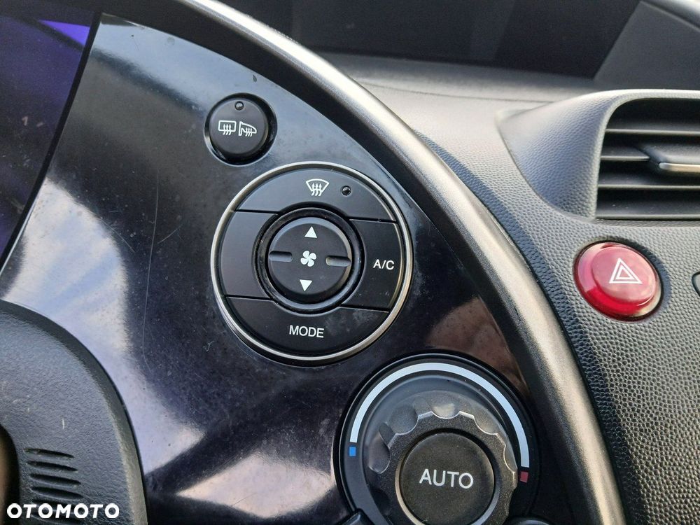 Honda Civic 1.8 Executive - 16