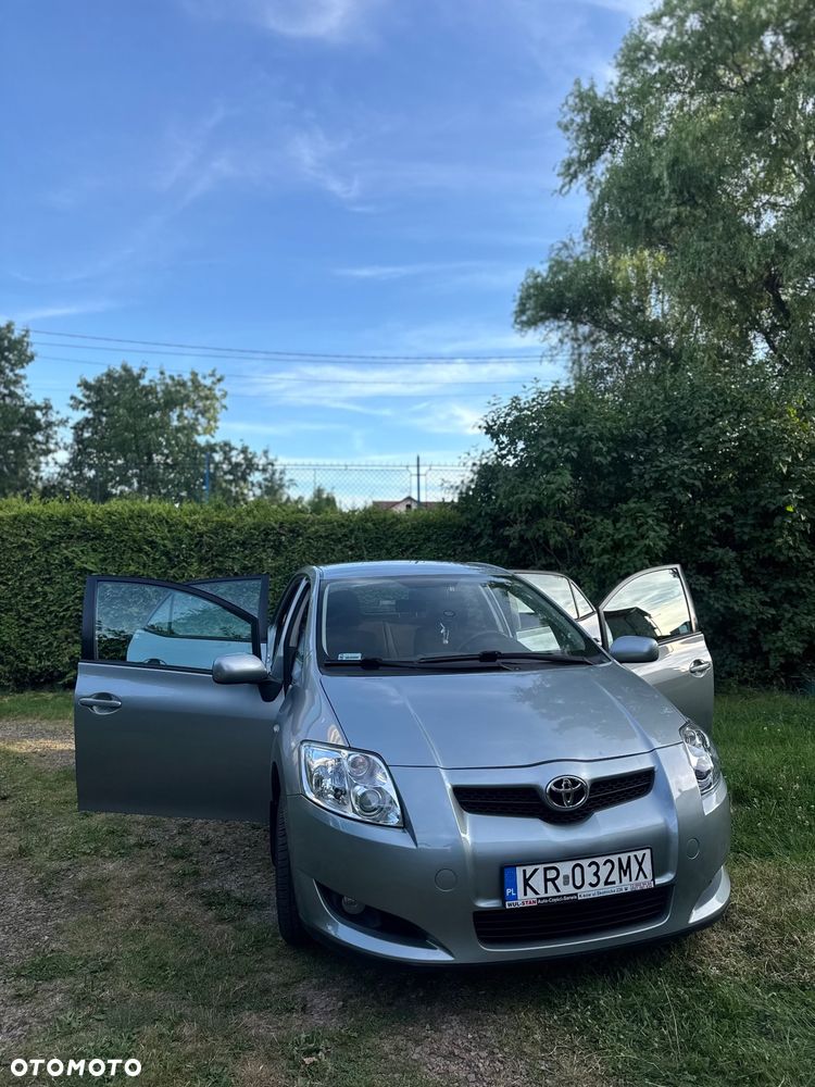 Toyota Auris 1.4 D-4D Terra - 13