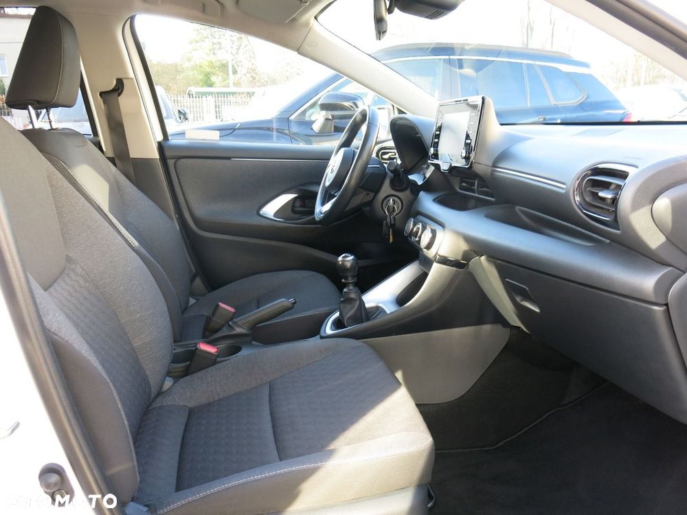 Toyota Yaris - 5