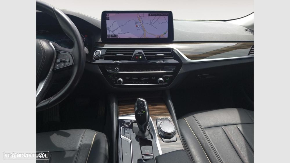 BMW 520 d Auto - 13