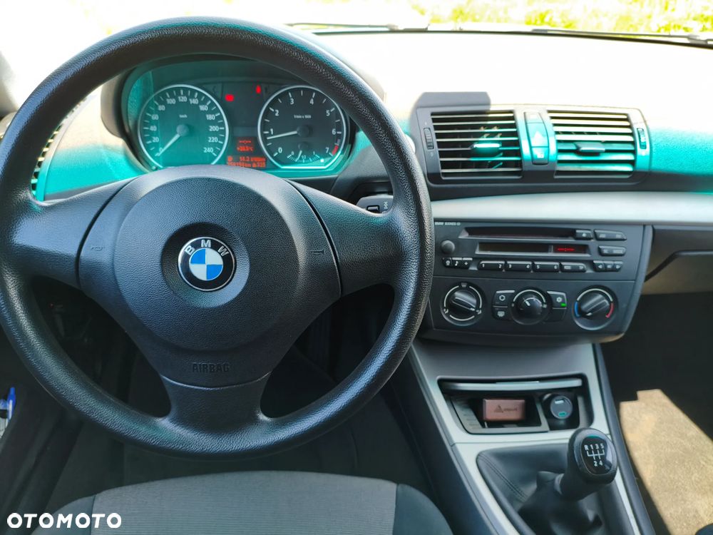 BMW Seria 1 116i - 10