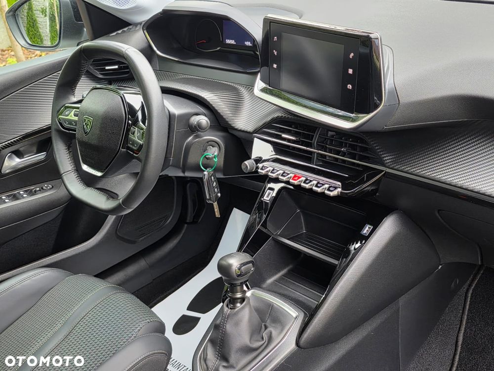 Peugeot 208 - 7