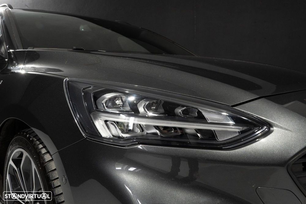 Ford Focus SW 1.5 TDCi EcoBlue ST-Line - 16