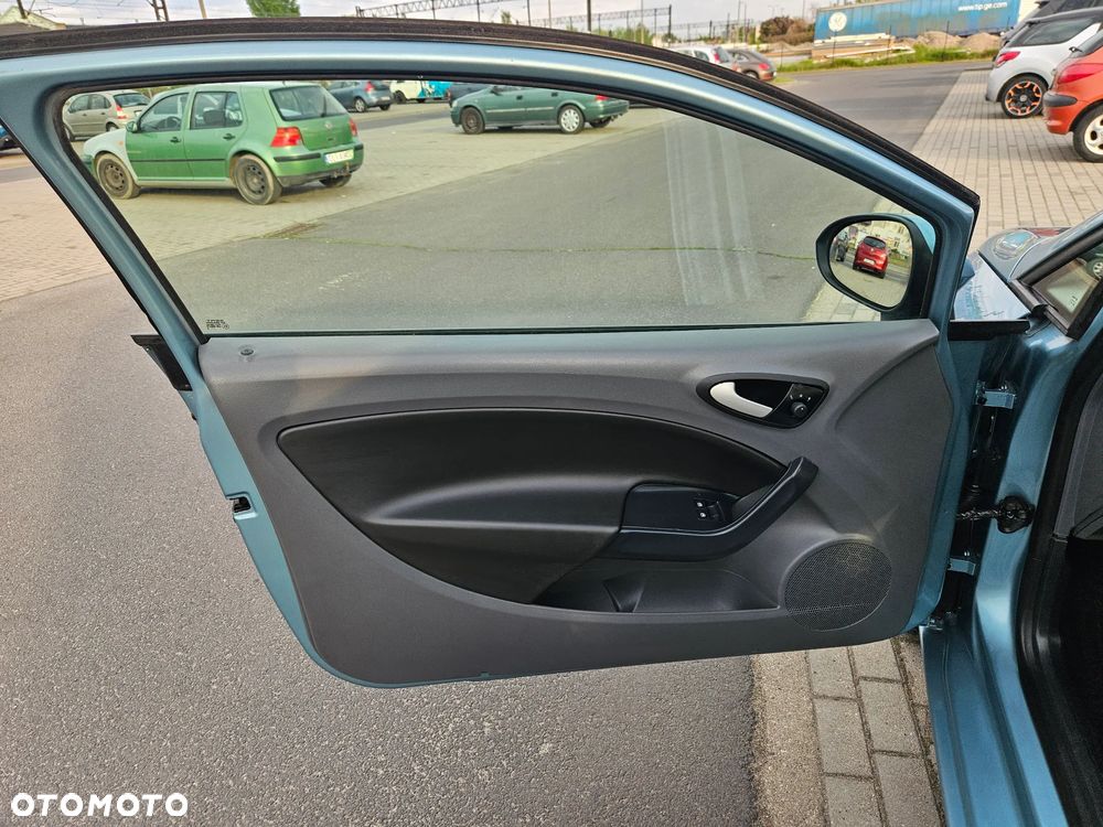 Seat Ibiza SC 1.4 16V Reference - 11