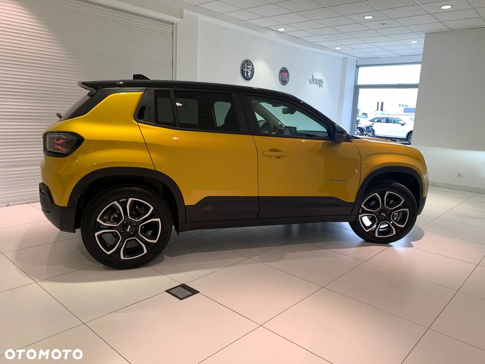Jeep Avenger 1.2 T3 mHEV Summit FWD eDCT6 - 6