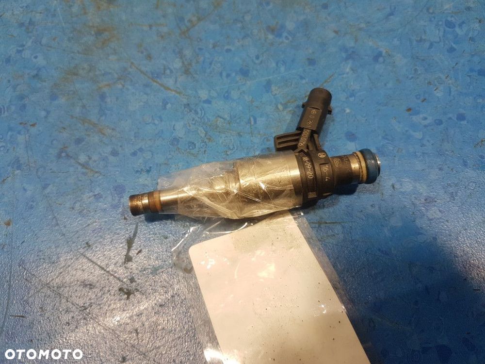 AUDI A5 8T 2.0 TFSI WTRYSKIWACZ 06H906036G - 2