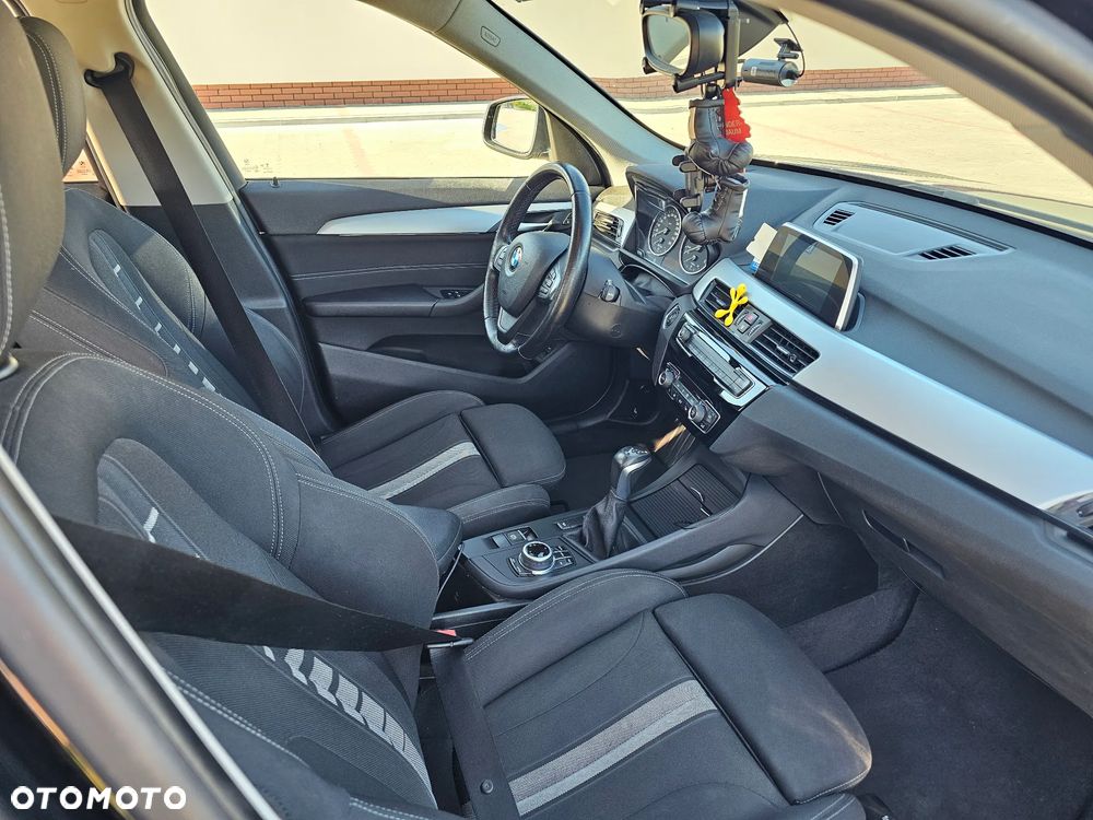 BMW X1 xDrive20d Sport Line - 16