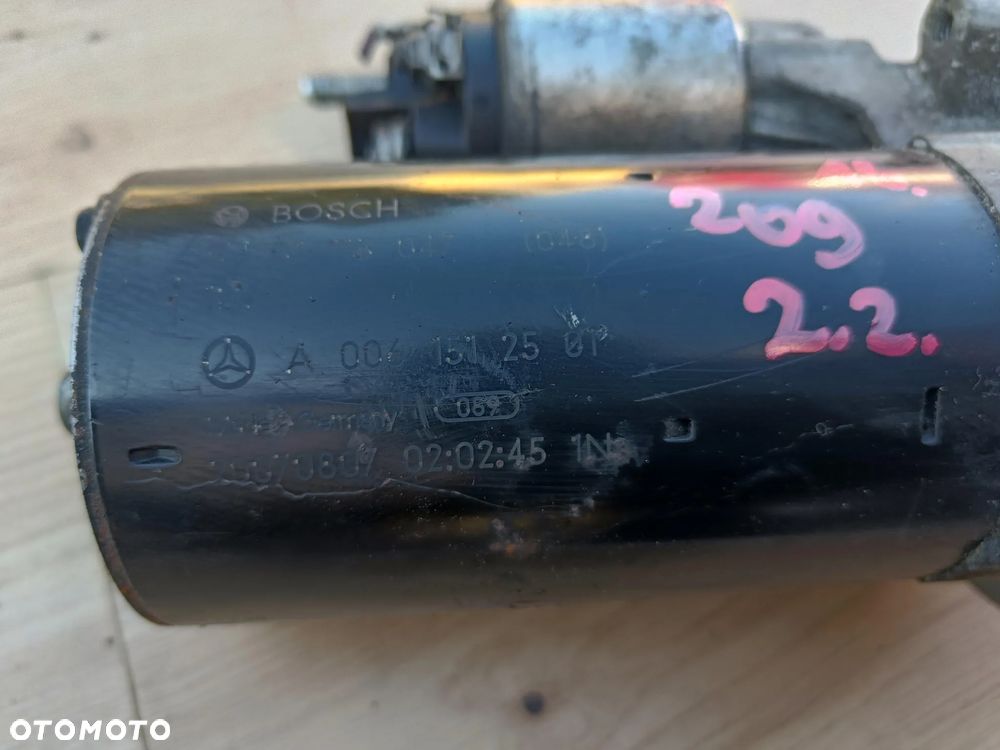 MERCEDES W209 CLK W211 LIFT W204 2.2 CDI OM646  rozrusznik A0061512501 - 2