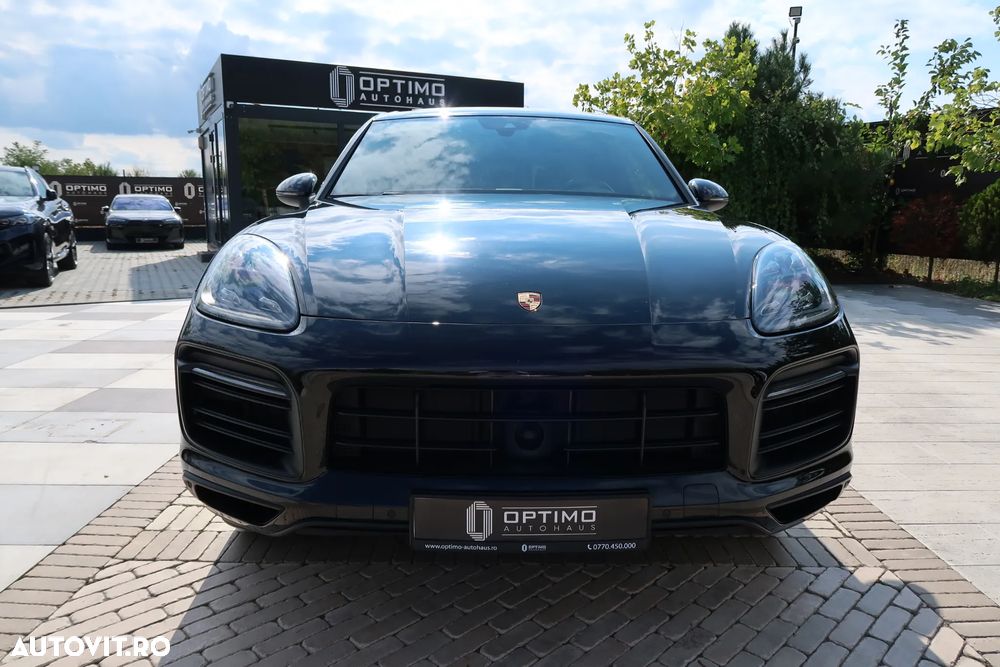 Porsche Cayenne - 2