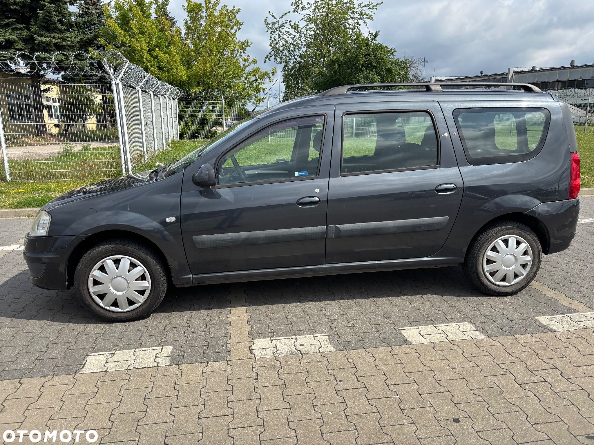 Dacia Logan MCV 1.5 dCi Laureate - 1