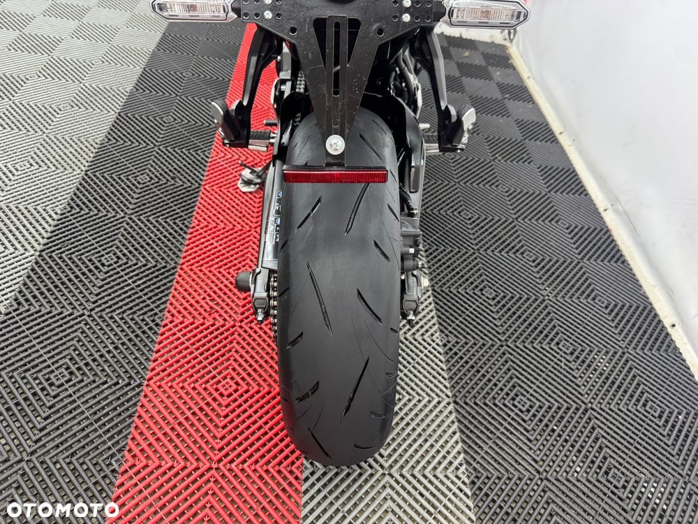Kawasaki Z 650 - 19