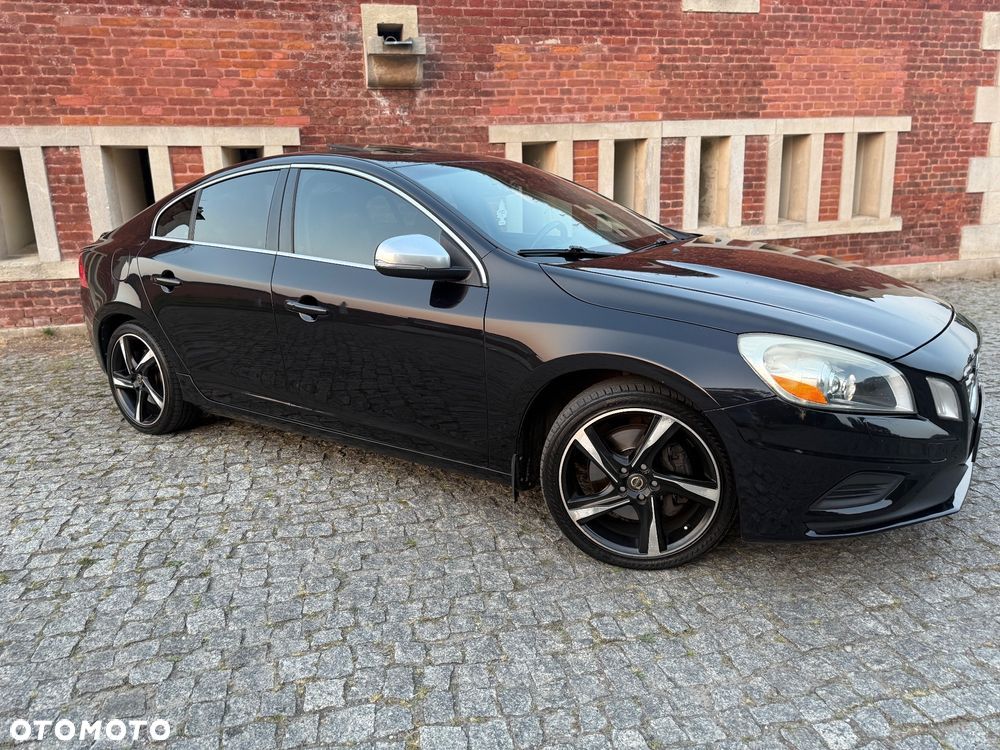 Volvo S60 T6 AWD R-Design - 2