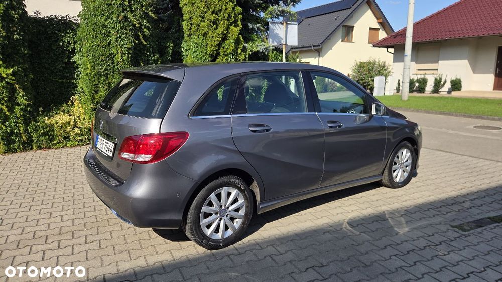 Mercedes-Benz Klasa B 180 (BlueEFFICIENCY) 7G-DCT - 5