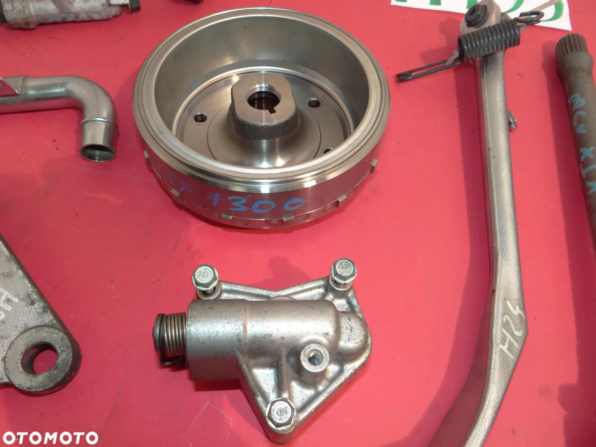 HONDA VTX 1300 LISTWY BŁOTNIKA TERMOSTAT STOPKA BOCZNA KOŁO MAGNESOWE WYSPRZENGLIK CZĘŚCI H105 - 9