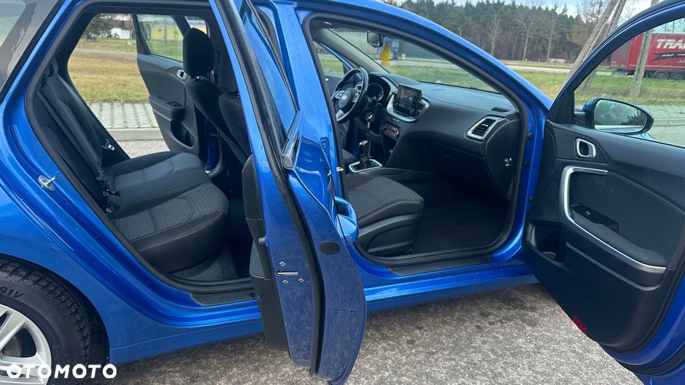 Kia Ceed 1.6 CRDi SCR L - 20