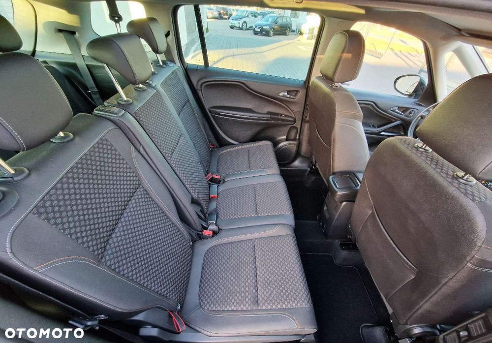 Opel Zafira - 23