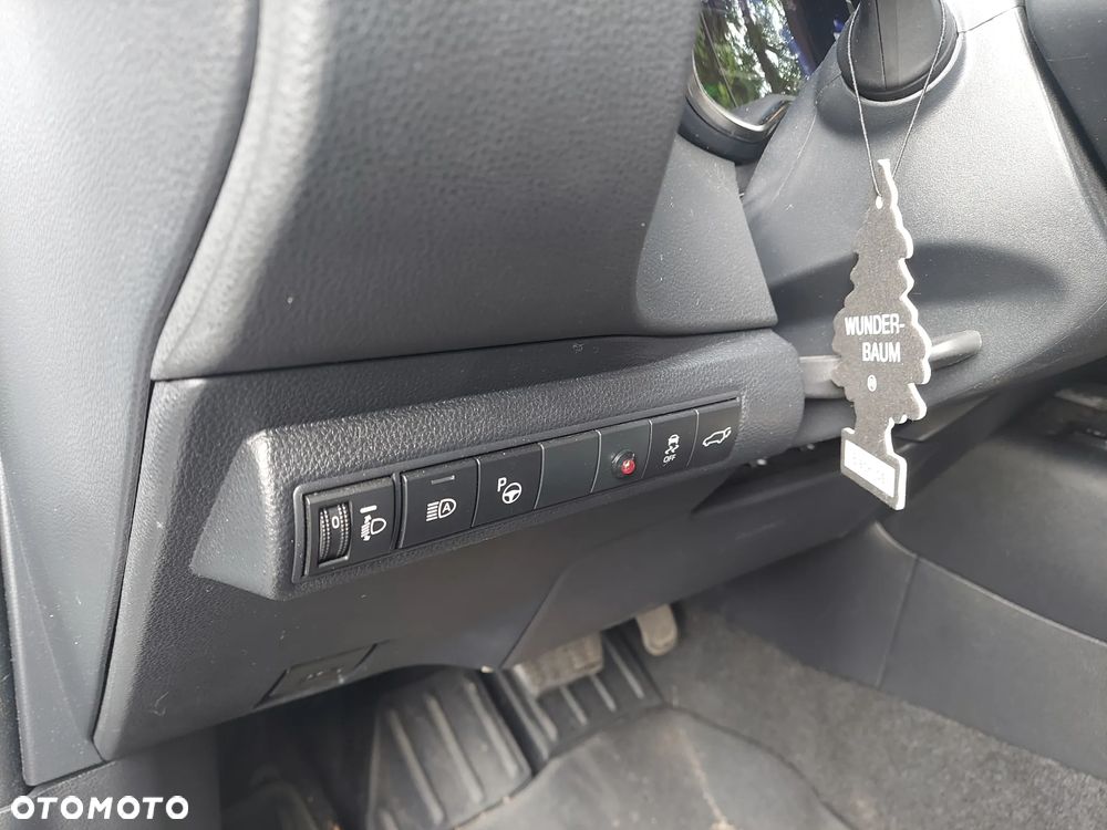 Toyota Corolla - 13