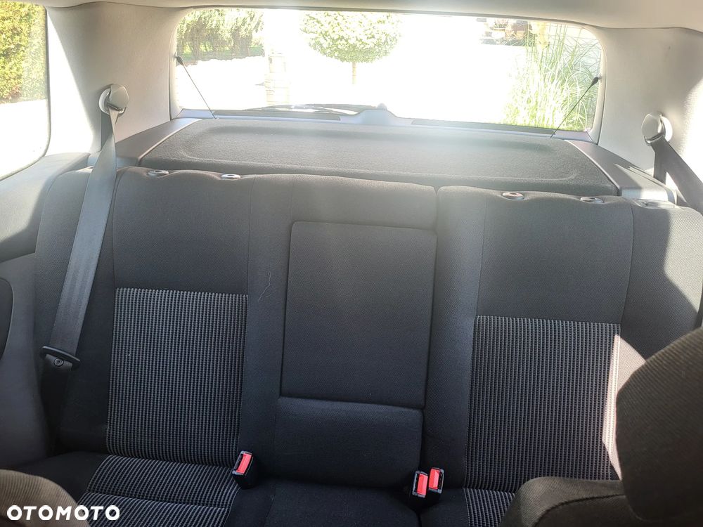 Volkswagen Golf - 8