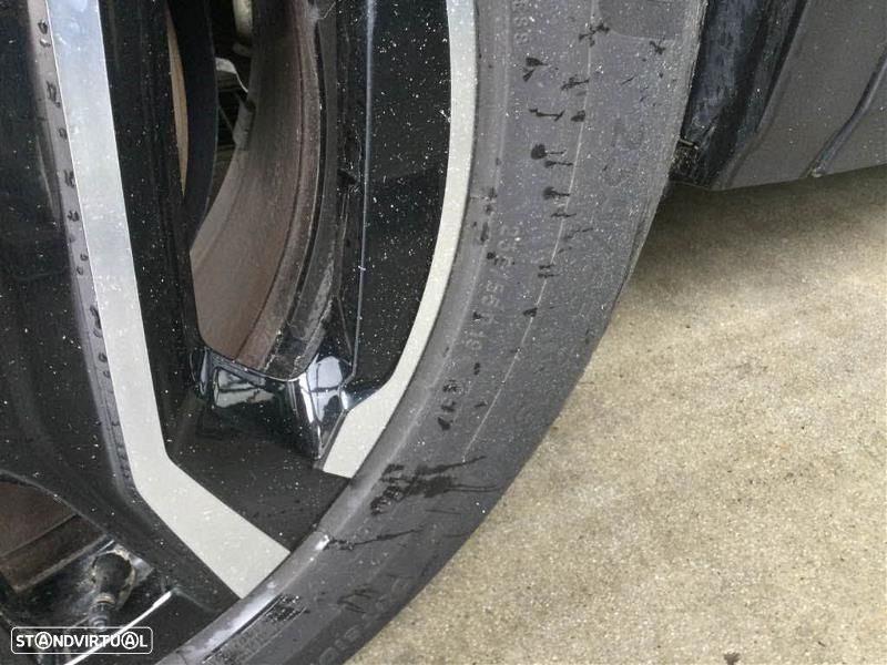 Peugeot E-3008 73 kWh Allure - 27