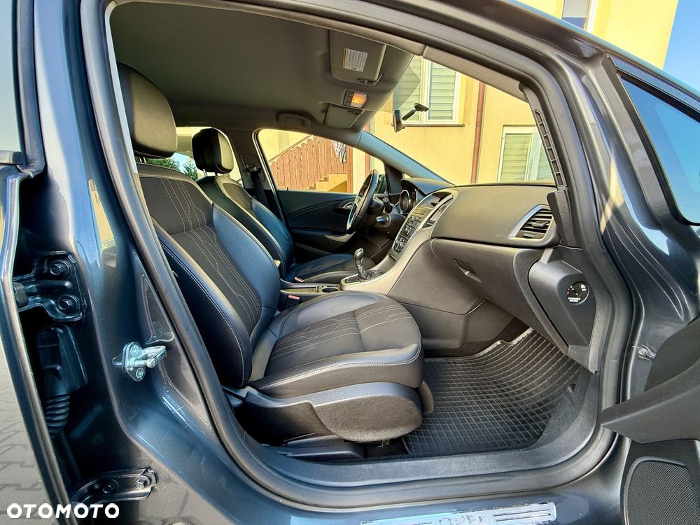 Opel Astra 1.7 CDTI Cosmo - 23