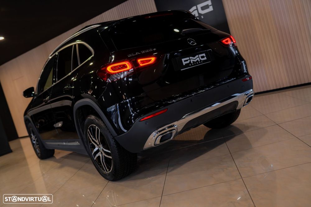 Mercedes-Benz GLA 250 e Progressive - 38