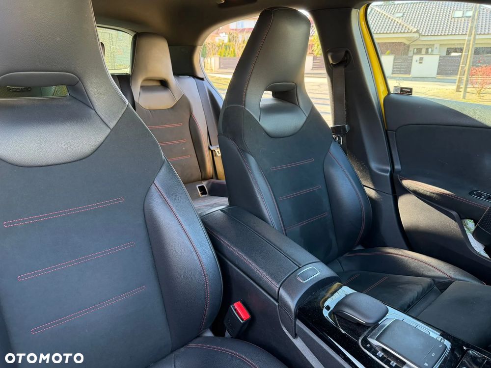 Mercedes-Benz Klasa A 250 4-Matic 7G-DCT - 7