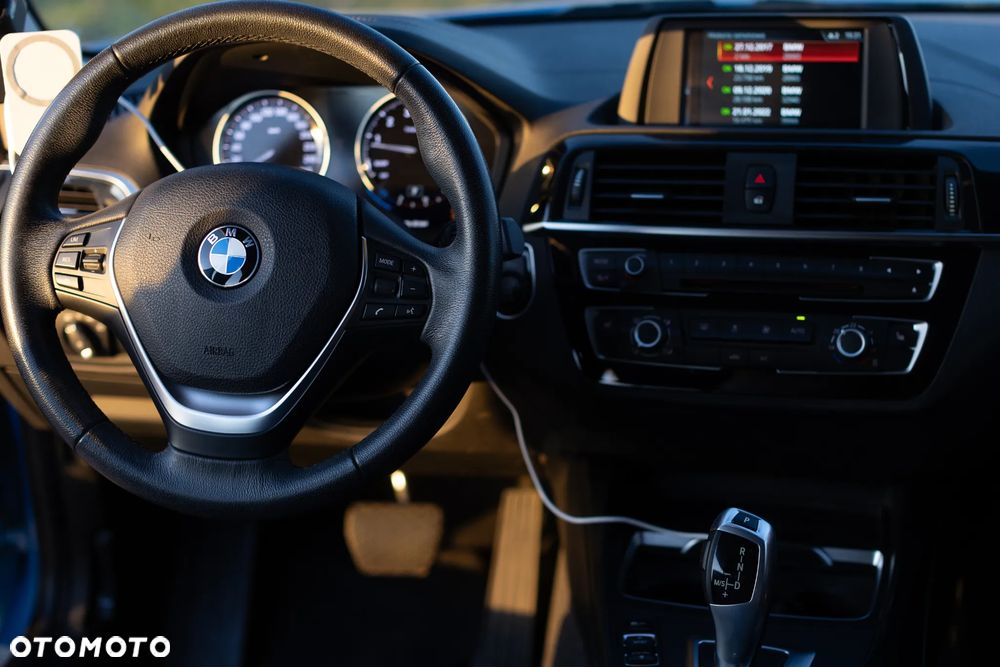 BMW Seria 1 120i Advantage - 6