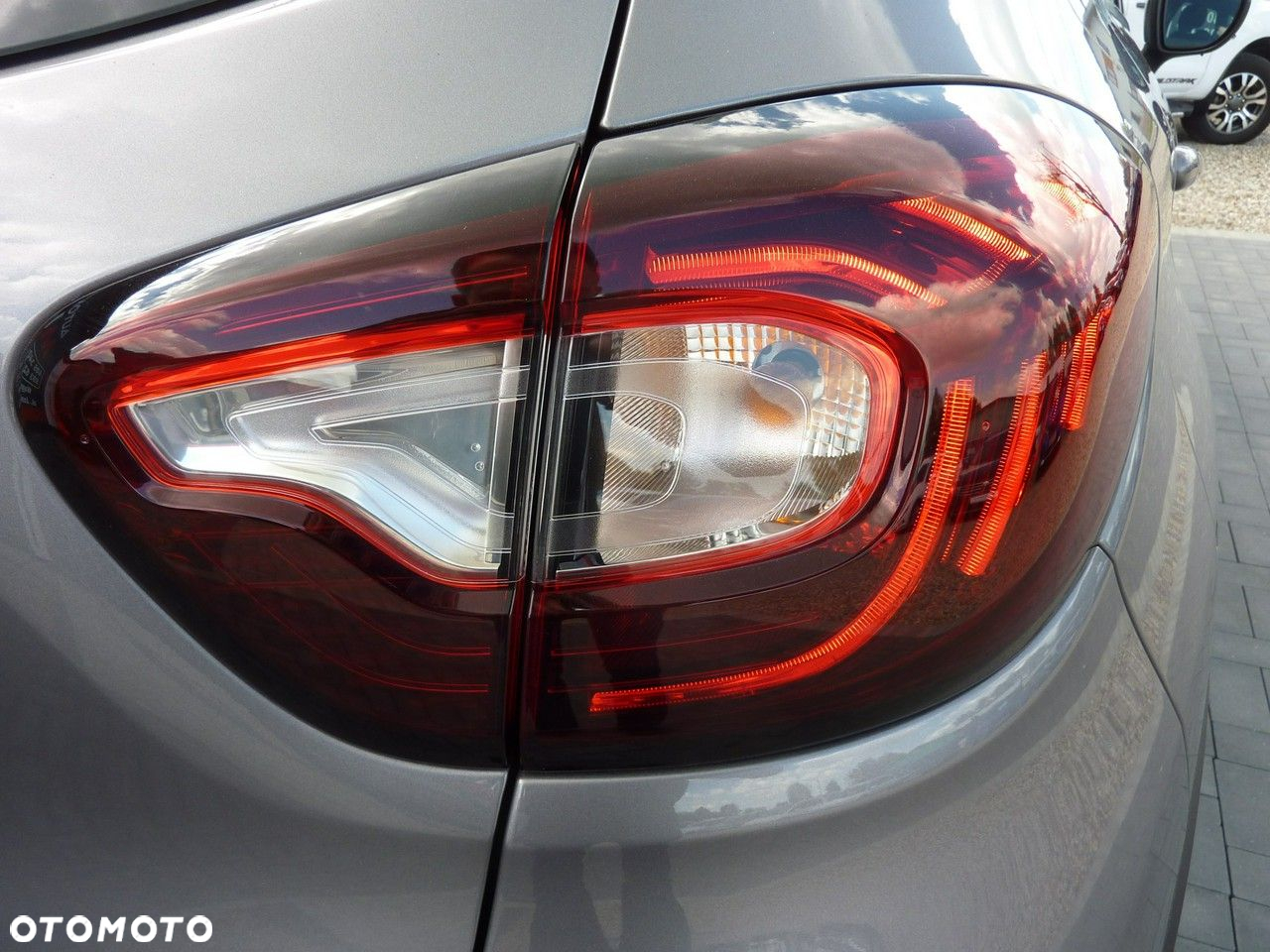 Renault Captur - 36
