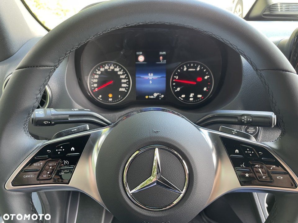 Mercedes-Benz Sprinter - 9