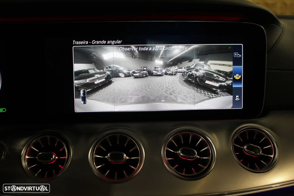 Mercedes-Benz E 200 d AMG Line - 36