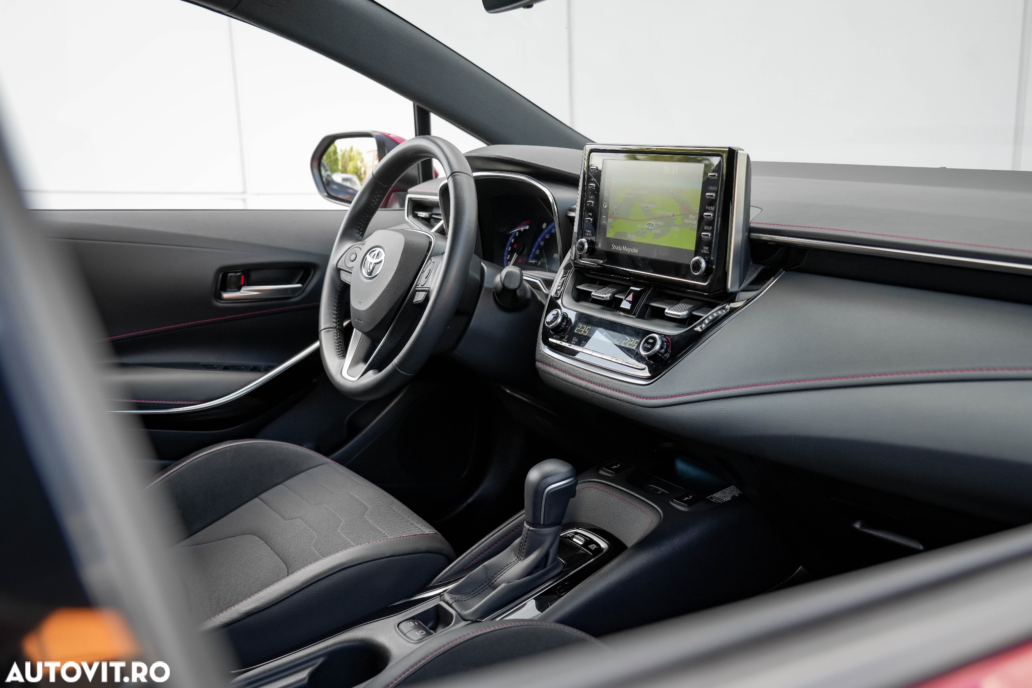 Toyota Corolla 1.8 Hybrid GR Sport - 21