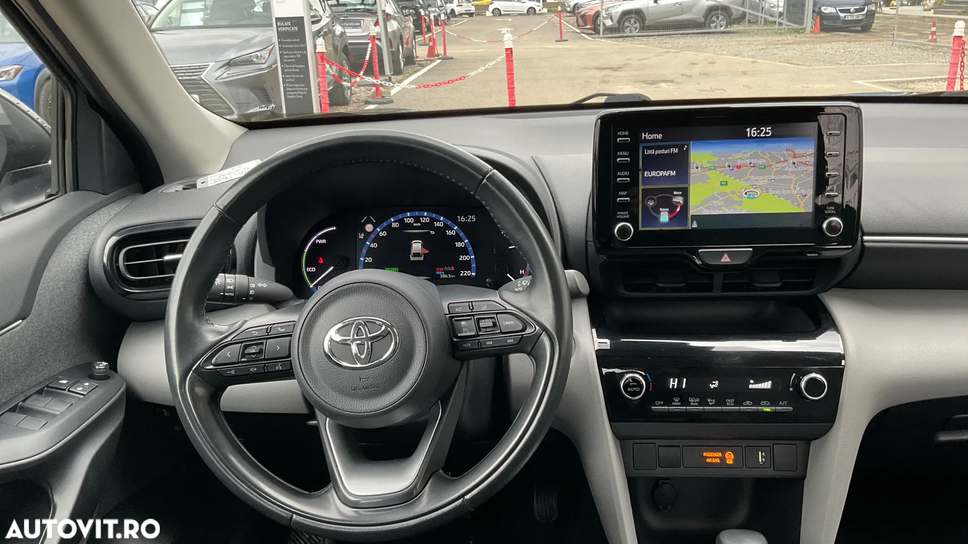Toyota Yaris Cross Hybrid 116 1.5 VVT-i Business Edition - 13