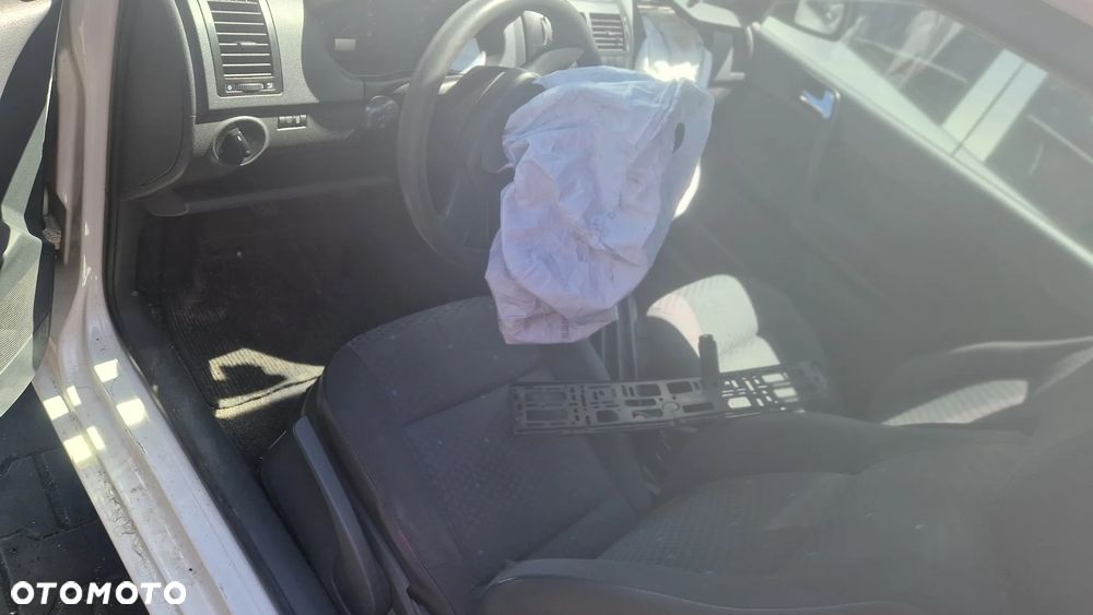 VW  Polo NA CZĘŚCI - 4